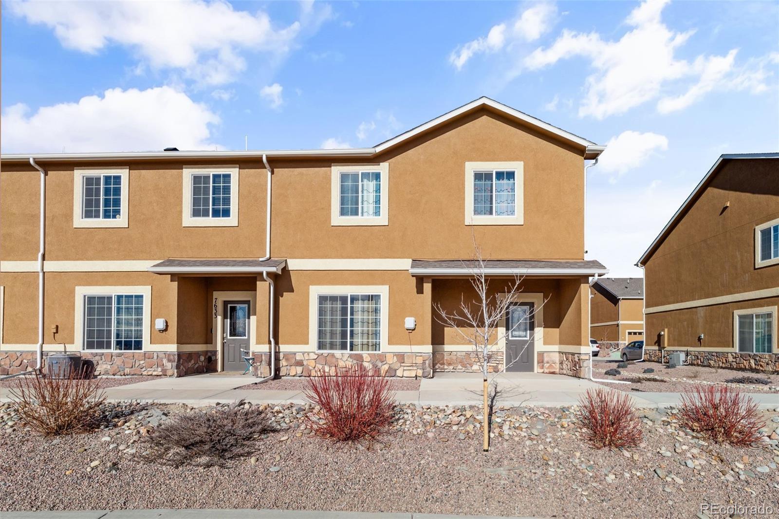 Photo of Listing #9687397