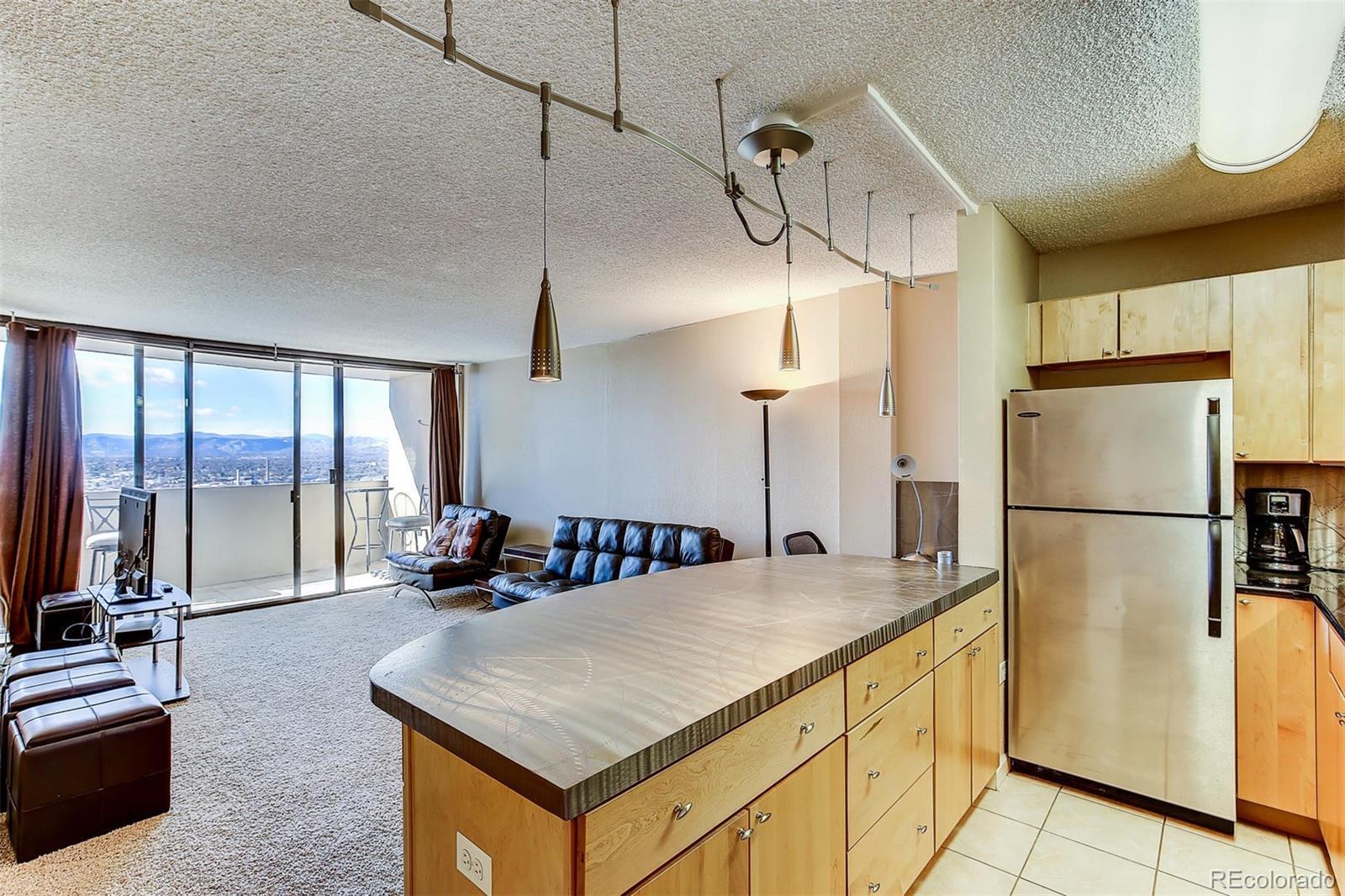 Photo of Listing #9758425