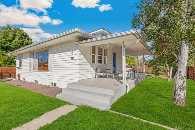 990 Ingalls Street, Lakewood