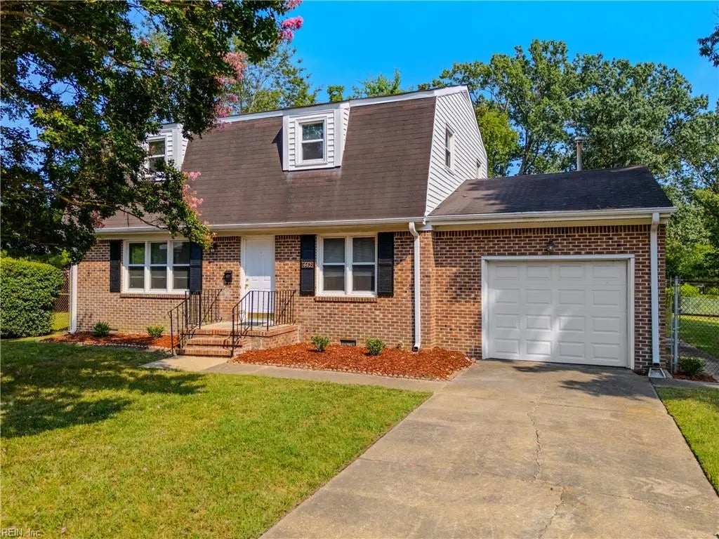 442 Leepoint Rd, Norfolk