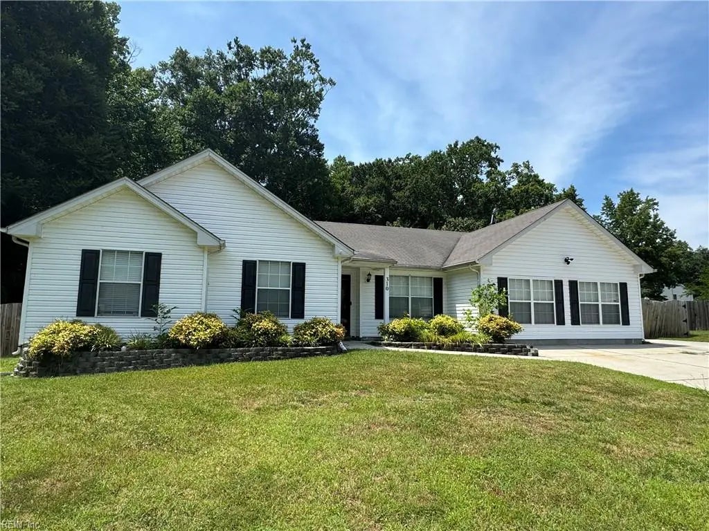 310 Waterwood Way, Suffolk