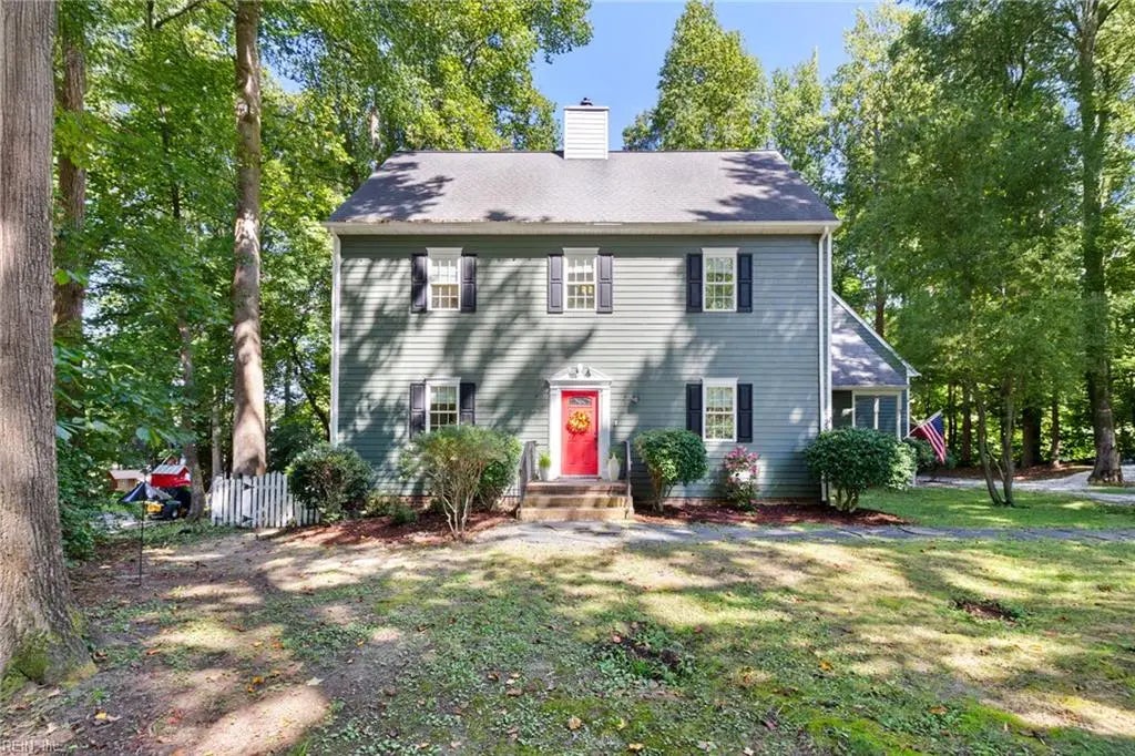 147 Country Club Dr, James City County