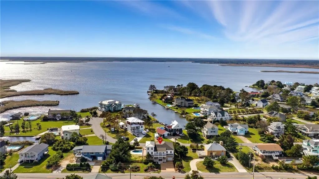 3229 Sandpiper Rd, Virginia Beach