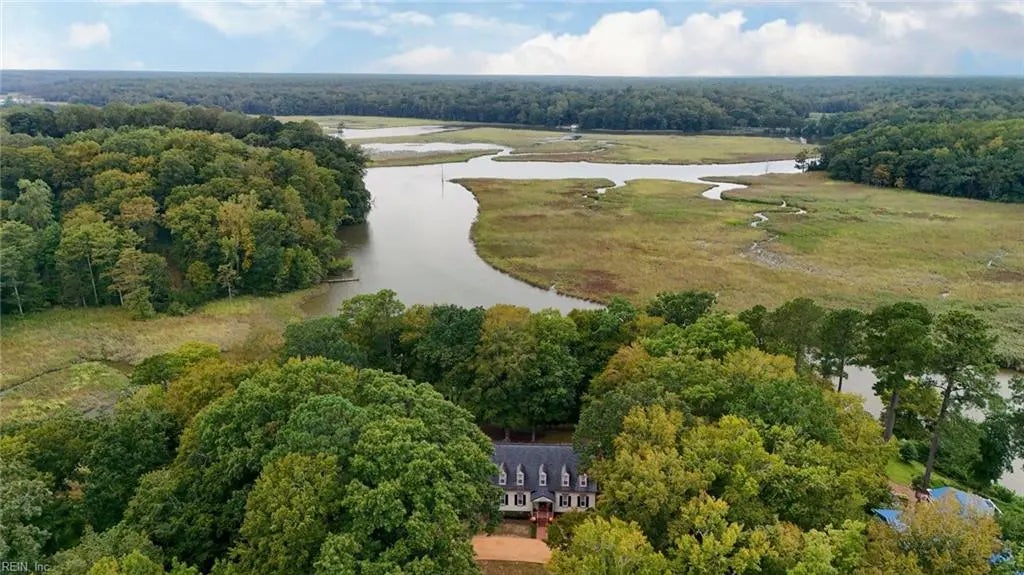 645 Tappahanna Hundred, Surry County