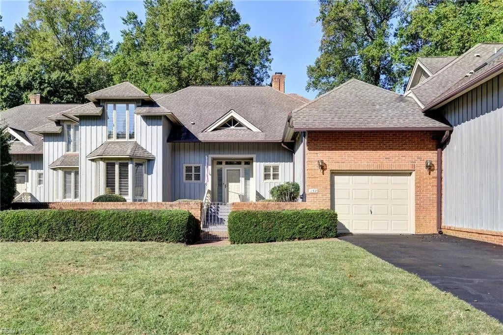 152 Warehams Pt, James City County