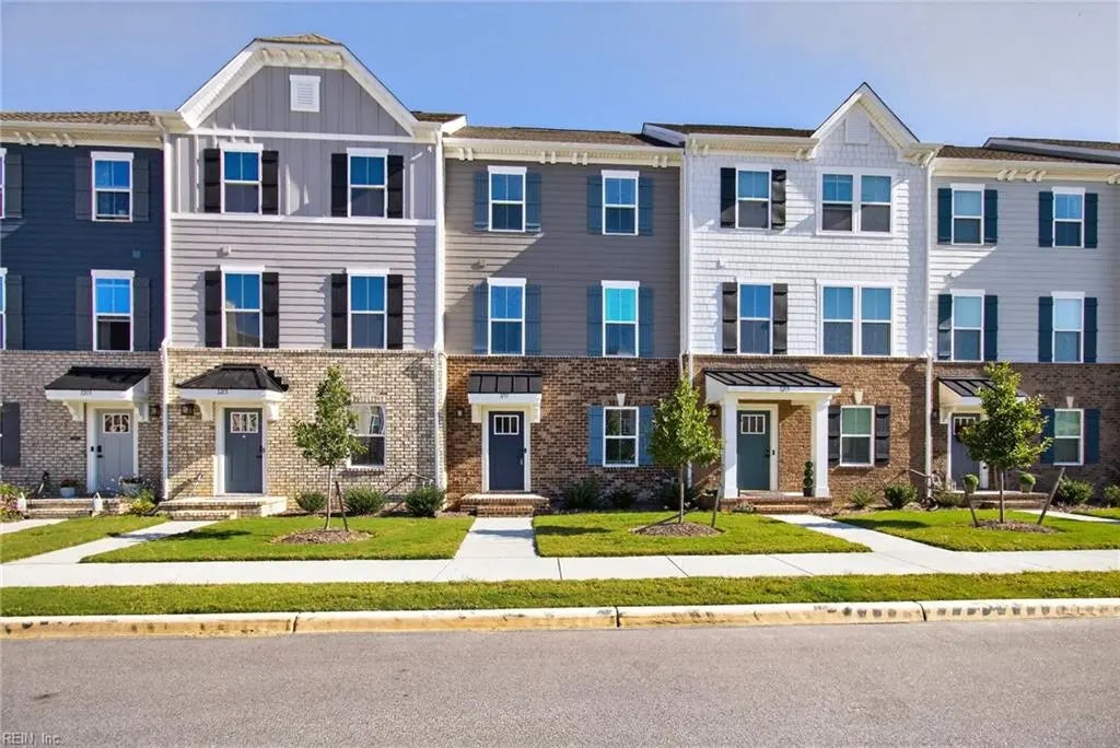 1217 Worden Way, Suffolk