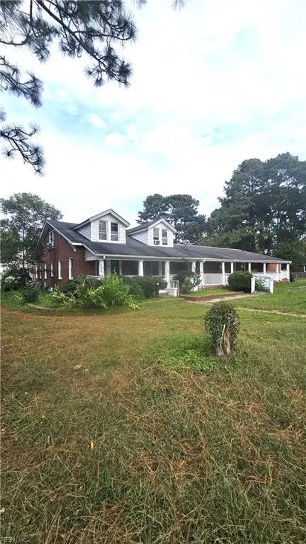 3736 Turnpike Rd, Portsmouth