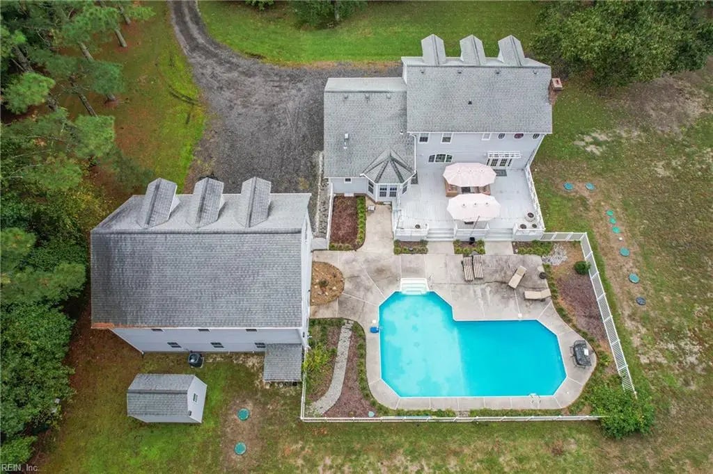 1901 Prince Edward Dr, Chesapeake