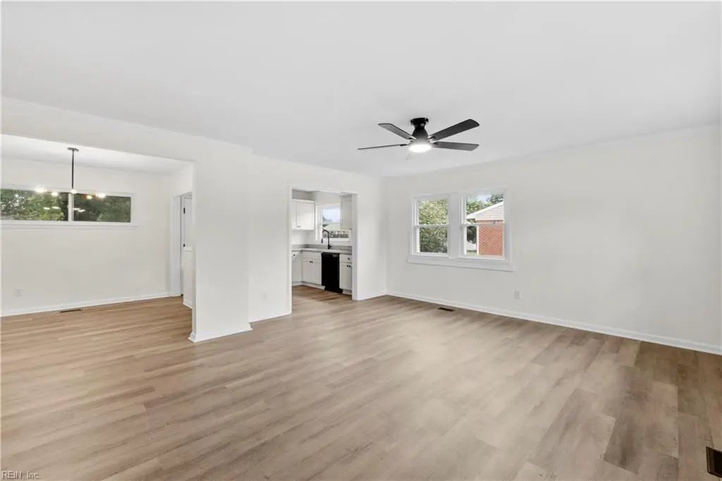 2922 E Little Creek Rd, Norfolk