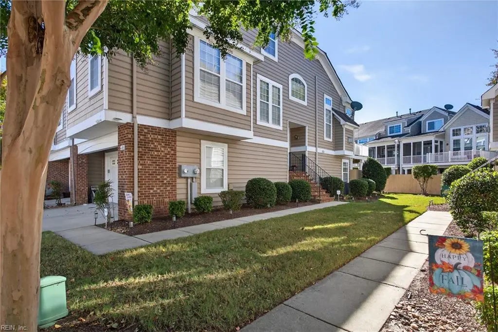 1014 Bay Breeze Dr, Suffolk