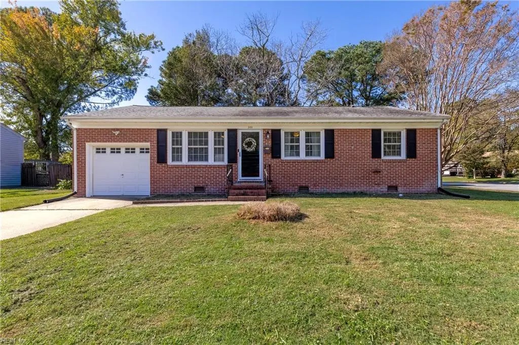 200 Madrid Dr, Hampton