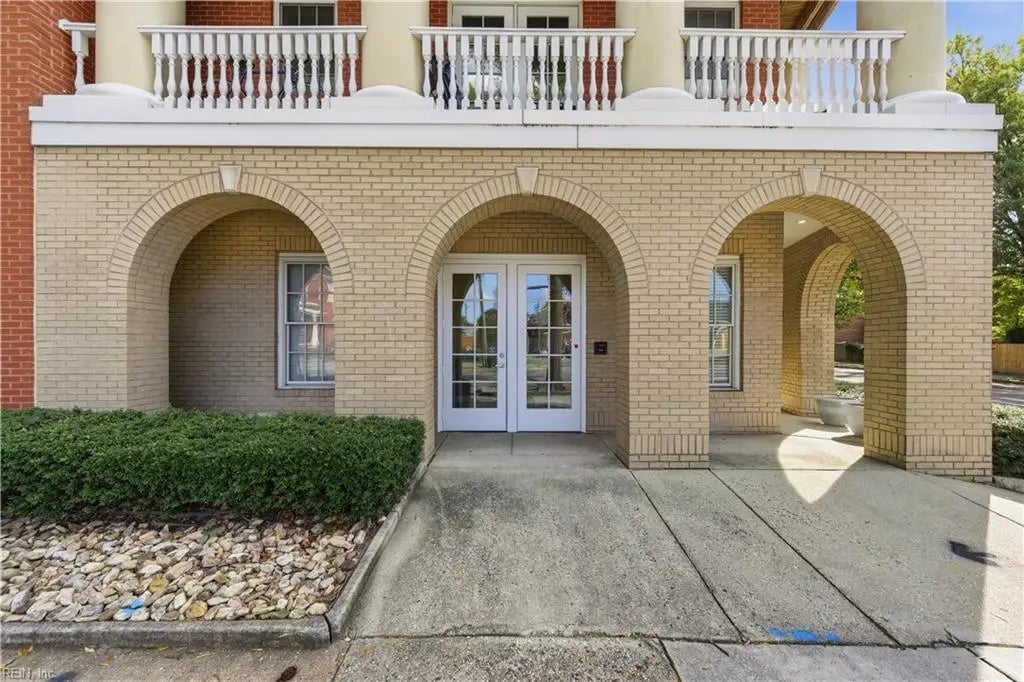 450 W Princess Anne Rd, Norfolk