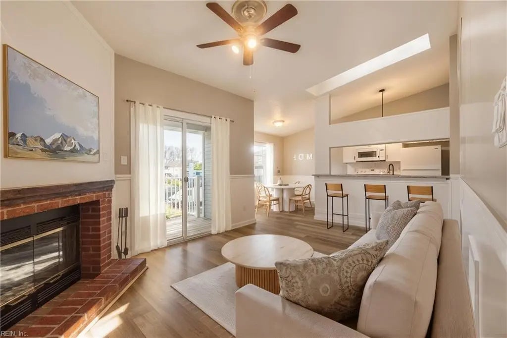 515 Wharf Ct, Virginia Beach