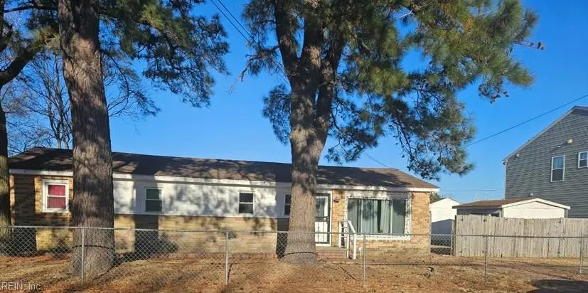 1315 Ferry Point Rd, Virginia Beach