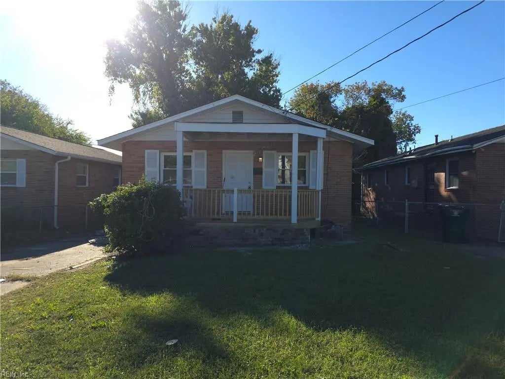 1030 Hampton Ave, Newport News