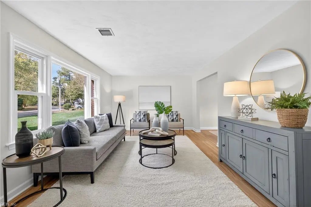 500 Royal Palm Dr, Virginia Beach