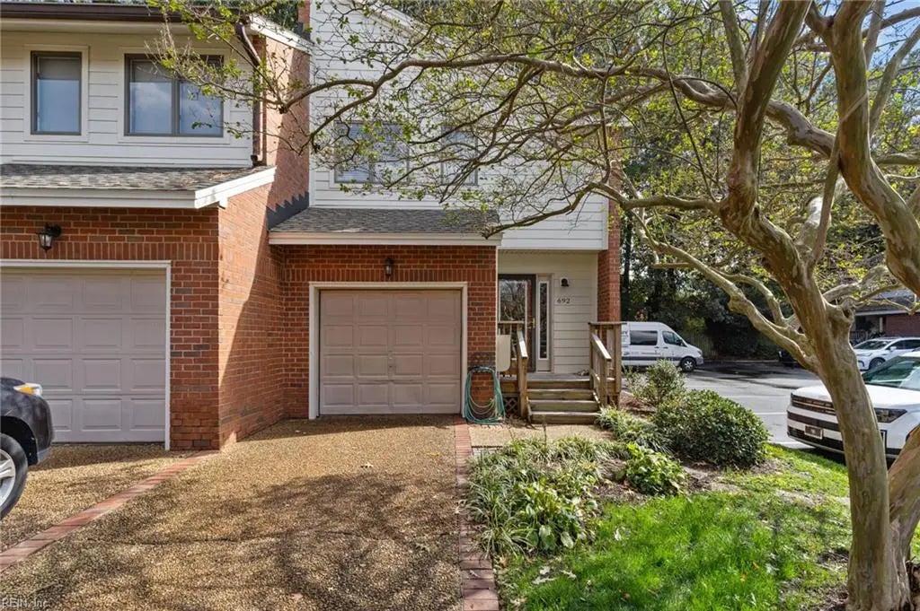 692 Coquina Ln, Virginia Beach