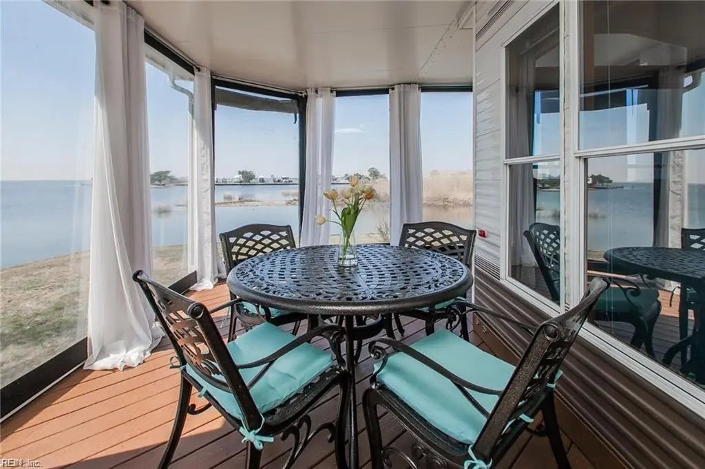 3665 Sandpiper Rd, Virginia Beach