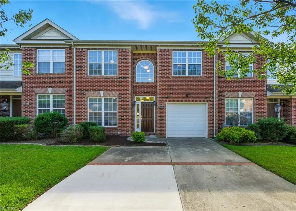 1003 Skiffs Landing Ln, Suffolk