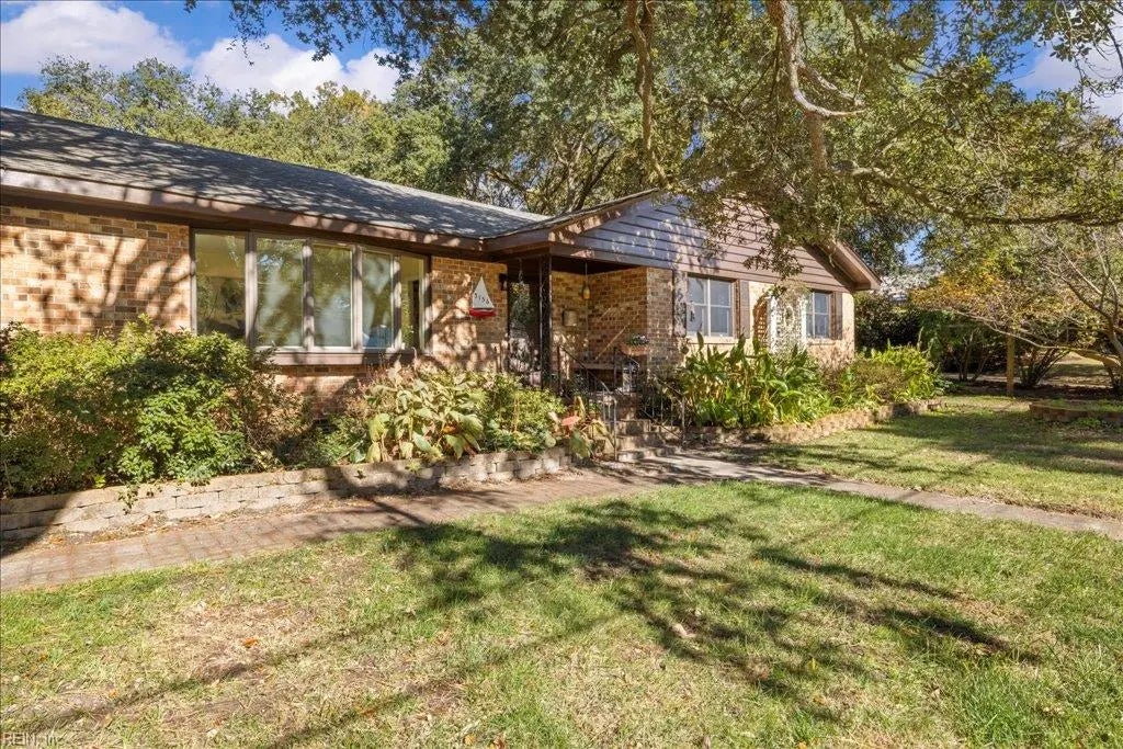 3156 Lynnhaven Dr, Virginia Beach