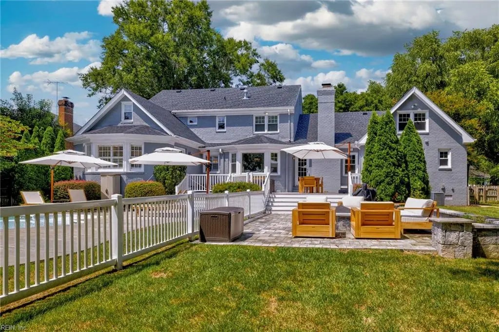 1005 Ditchley Rd, Virginia Beach