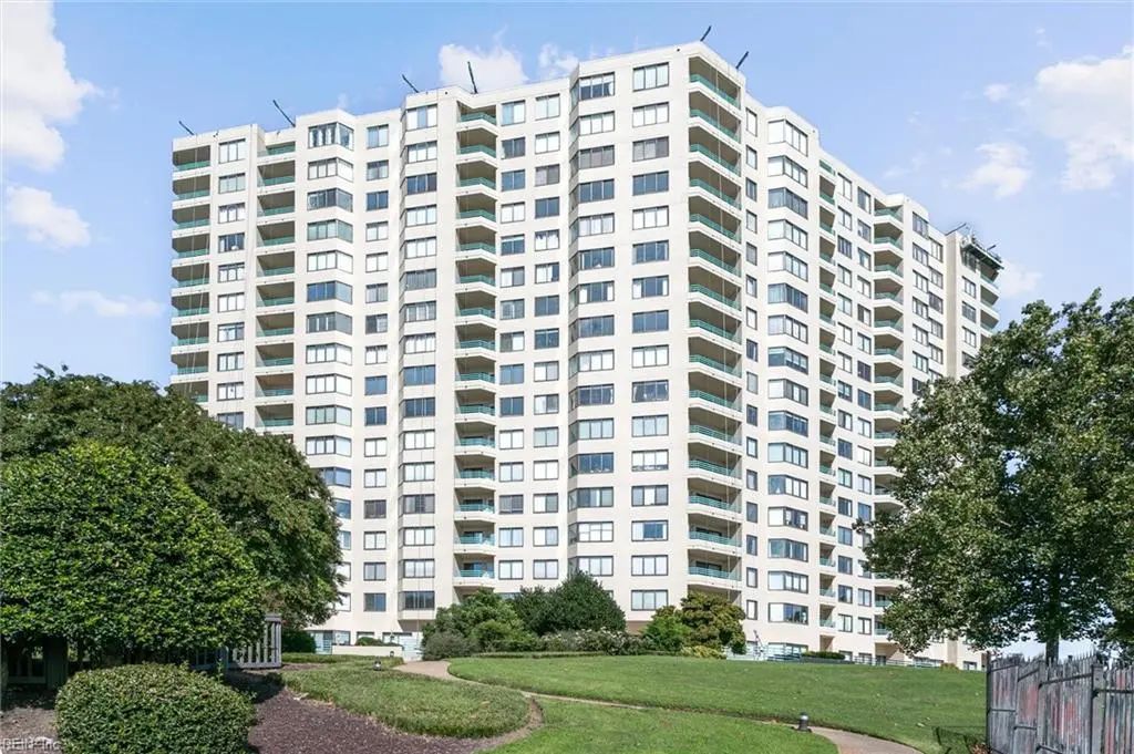 7505 River Rd, Newport News