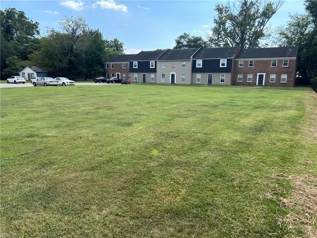 14375 Old Courthouse Way, Newport News