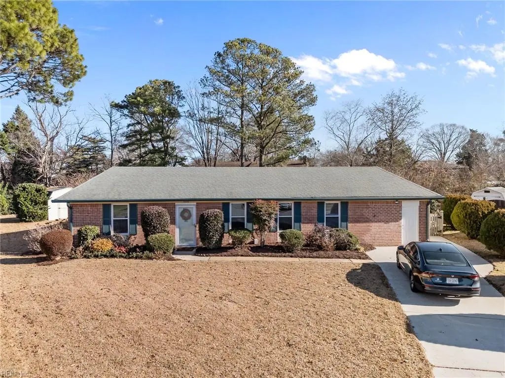 1000 Bennington Cir, Virginia Beach