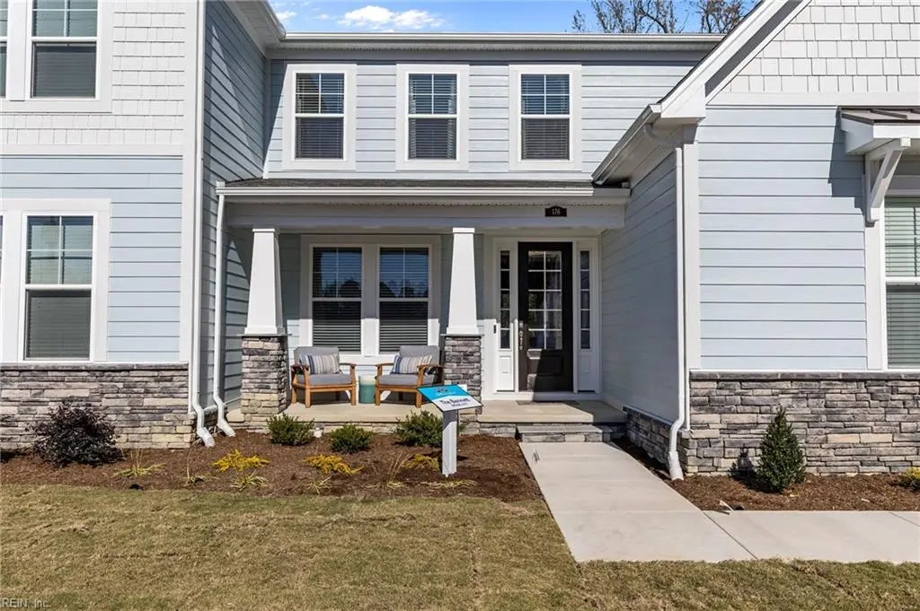 Mm Bennett At River Club, Suffolk