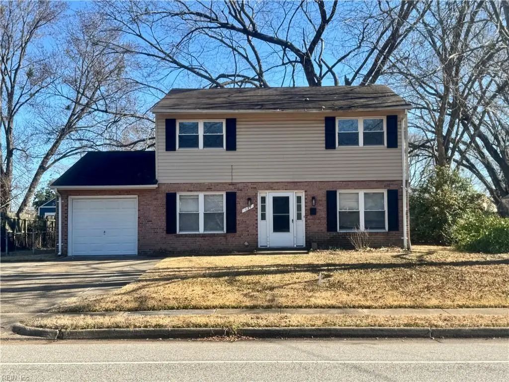 121 Fort Worth St, Hampton
