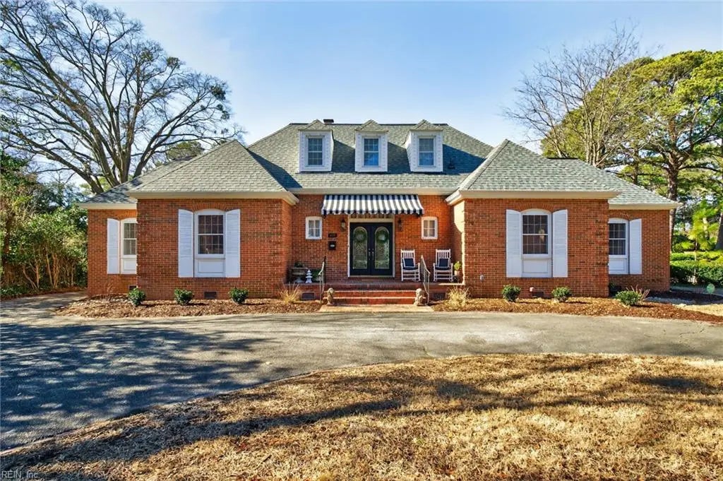 6035 River Rd, Norfolk