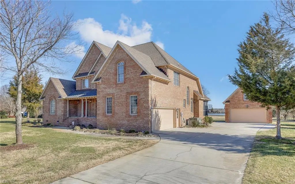 1621 Water View Cir, Chesapeake