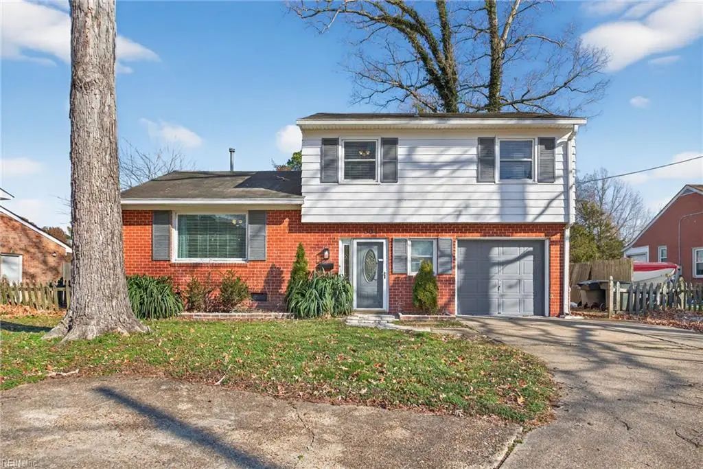 304 Woodland Rd, Hampton