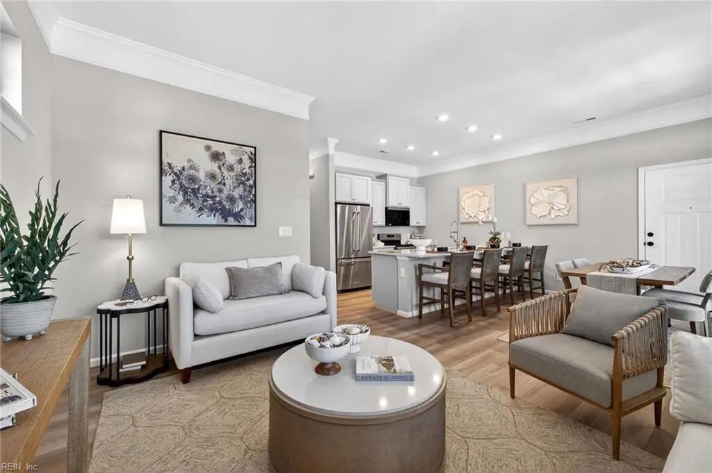 Mm Signature Series @ Legacy Lakeside Lofts, Suffolk