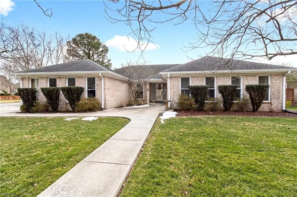 943 Camino Real S, Virginia Beach