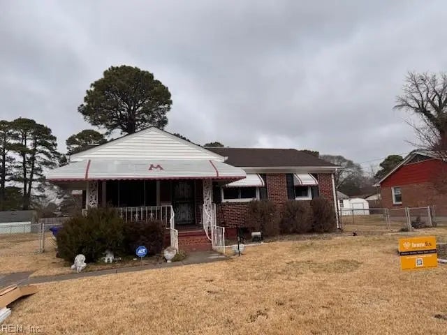 916 Warfield Dr, Portsmouth