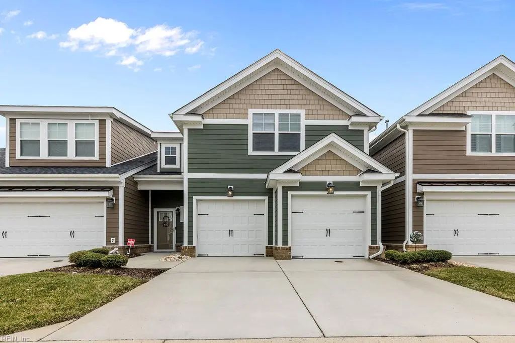 202 Thornwood Dr, Suffolk