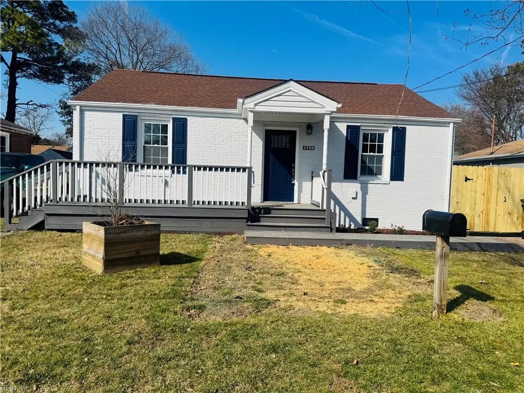 3760 Larkin St, Norfolk