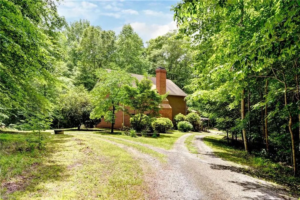 631 Rocky Bottom Rd, Surry County