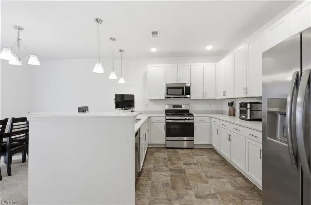5112 Cora Anne Ln, Virginia Beach