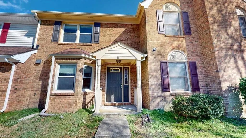 81 N Lake Loop, Hampton
