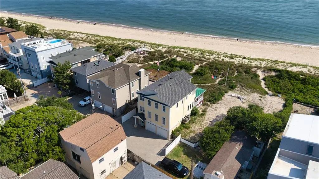4812 Bay Bridge Ln, Virginia Beach