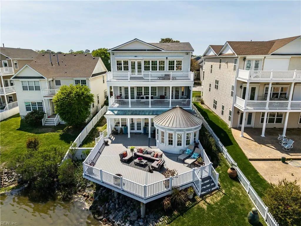 821 Arctic Ave, Virginia Beach