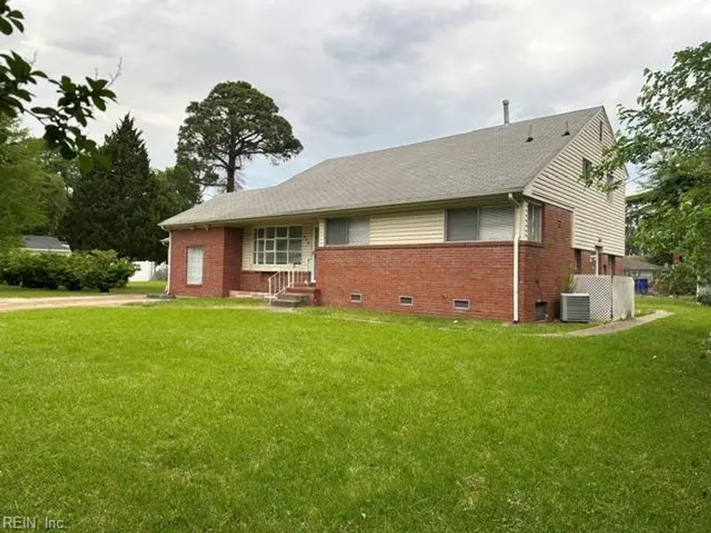 426 Beacon Hill Cir, Norfolk
