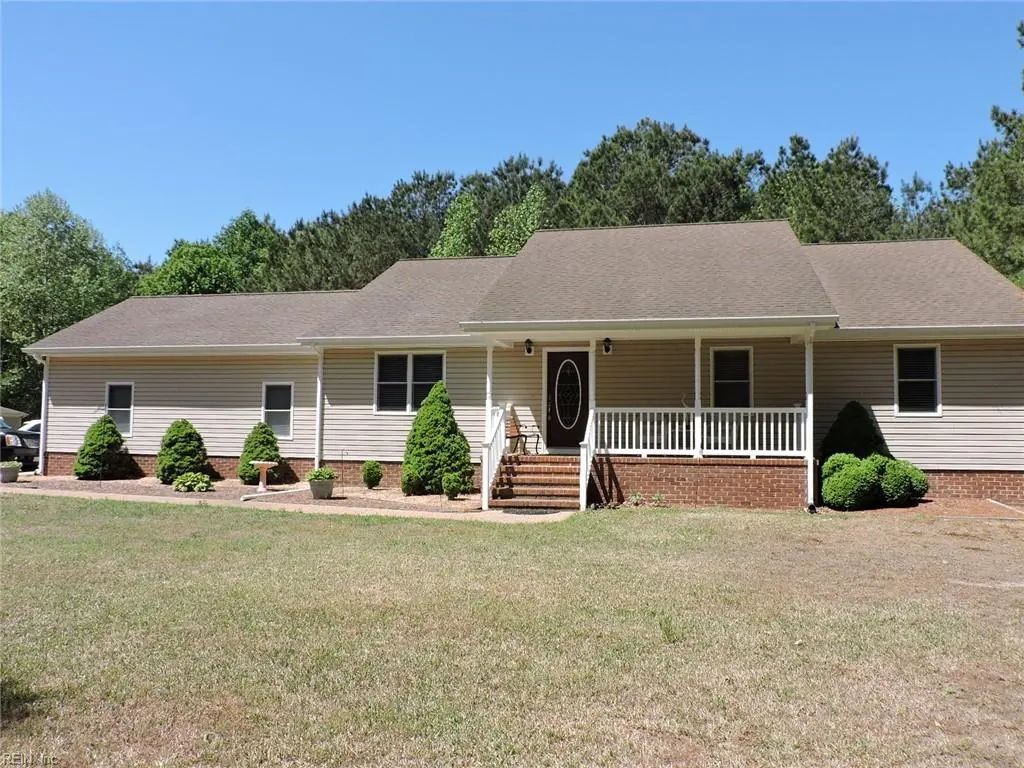 869 Ebenezer Church Rd, Mathews County