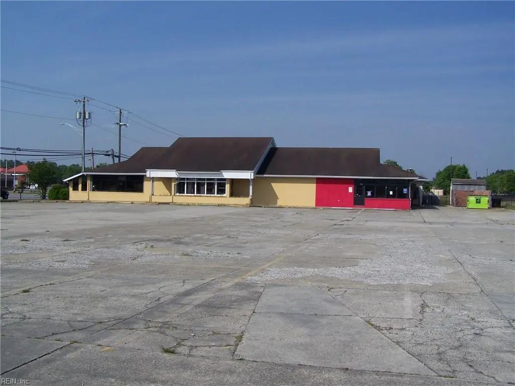 1324 Armory Dr, Franklin