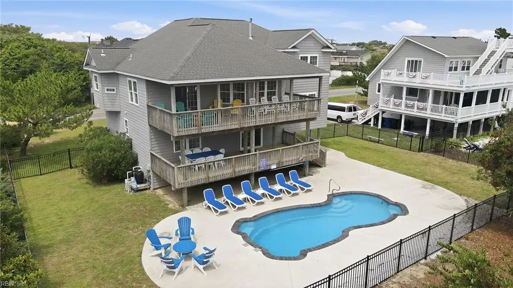 3012 Sandpiper Rd, Virginia Beach