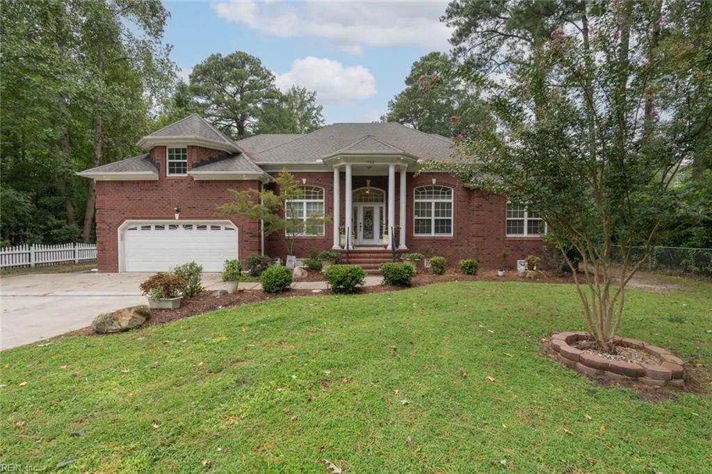 732 Washington Dr, Chesapeake