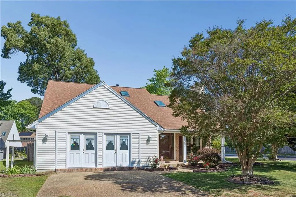 867 Belvoir Cir, Newport News