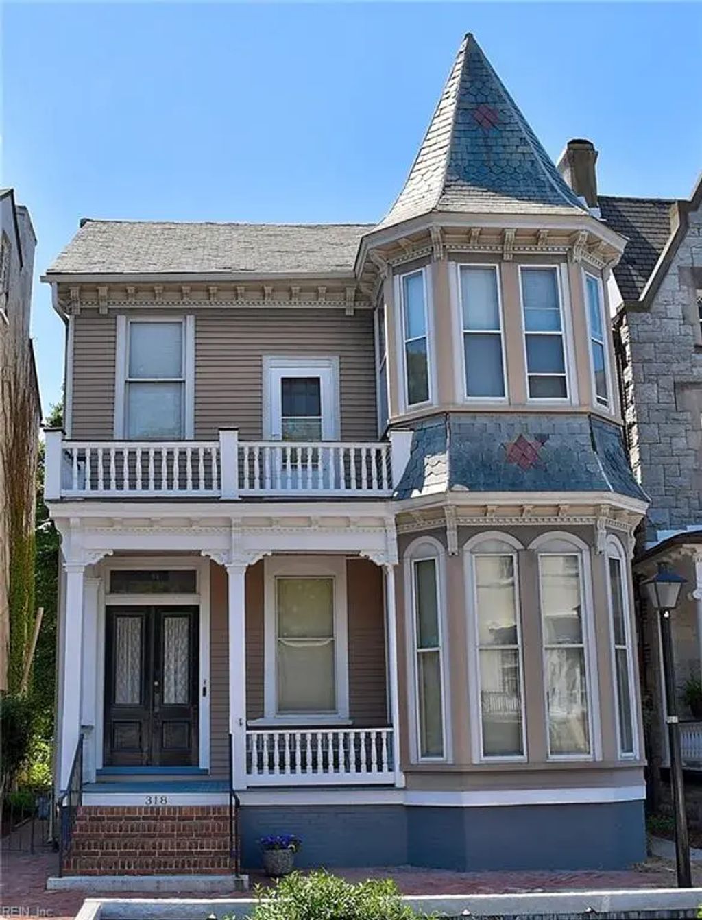 318 Court St, Portsmouth